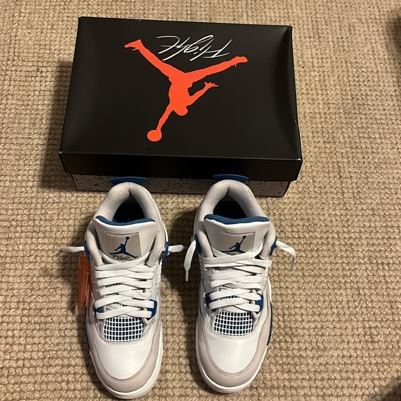 jordan 4 military blue retro (GS) - Picture 2 of 4